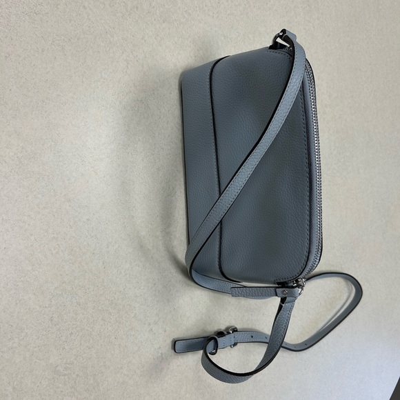 Blue Kate spade crossbody pebbled leather bag in new condition. - Picture 4 of 7